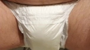 Overflowing my diaper 