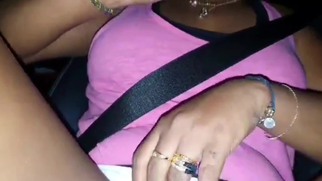 Flashing PUSSY and TITS on a HIGHWAY While Driving - Public Voyeur - Darmowe seks wideo - RedTube