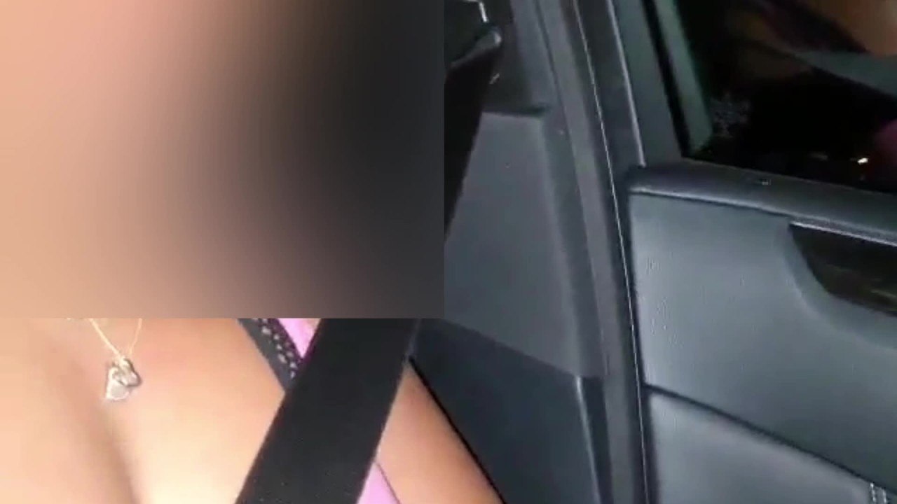 Flashing PUSSY and TITS on a HIGHWAY While Driving - Public Voyeur - Darmowe seks wideo - RedTube