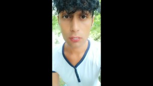 Twink chews cum till it´s foam, makes cum bubbles then he eats own cum too