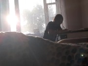 Снято на видео, когда я мастурбирую, пока мой одноклассник готовится к экзамену. 5/16