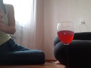 ПОСЛЕ ПАРЫ БОКАЛОВ ВИНА ЗАНЯЛАСЬ СЕКСОМ С ЛУЧШЕЙ ПОДРУГОЙ МОЕЙ МАМЫ. 5/16