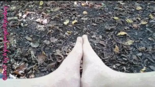 Waldspaziergang - Teil 2 ** Ohne Sportschuhe **