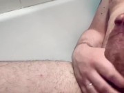 Толстый волосатый парень мастурбирует сладко кончает  - Screenshot 9 of 16 - Lgbt