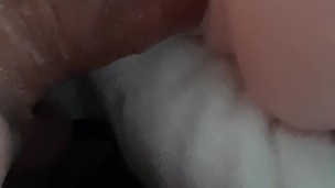 Quick sextoy cumshot fuck
