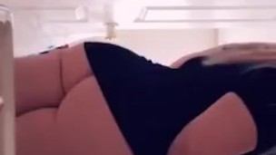 here’s my ass in a cute dress 