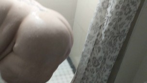 Cum & Help me Shower!