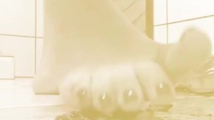 @tici_feet IG tici feet tici_feet Giantess style: the queen (preview)