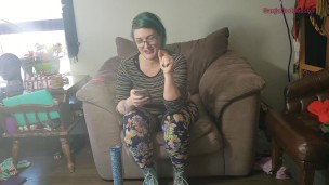 "Lumpy Ass" GanjaGoddess69 reacts to Reddit: PAWG hairy pussy big ass big boobs ugly fat girl rant