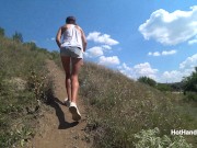 Прогулялась на пляж в прозрачной футболке без лифчика и посветила сиськами Музыка (Трейлер) 10/16