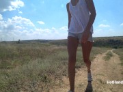 Прогулялась на пляж в прозрачной футболке без лифчика и посветила сиськами Музыка (Трейлер) 16/16