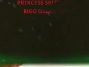 Princess Skittlez & Bigg daddy mo (miley cyrus baby talk) - Screenshot 1 of 16 - Squirting