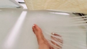 Washing my dirty soles (it tickles) 
