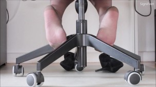 Nylon Feet And Shoeplay In The Office