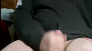 Dadbod jerks off for the first time in years 
