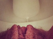 Hairy BBW closeup latenight powerpiss on toilet