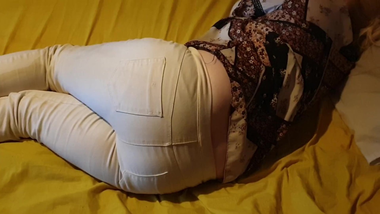 Bedwetting in pee stained white jeans. Feeling lazy and wet the bed again ;P - Free Sex Video - RedTube
