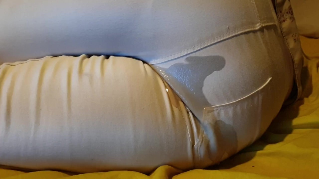 Bedwetting in pee stained white jeans. Feeling lazy and wet the bed again ;P - Free Sex Video - RedTube