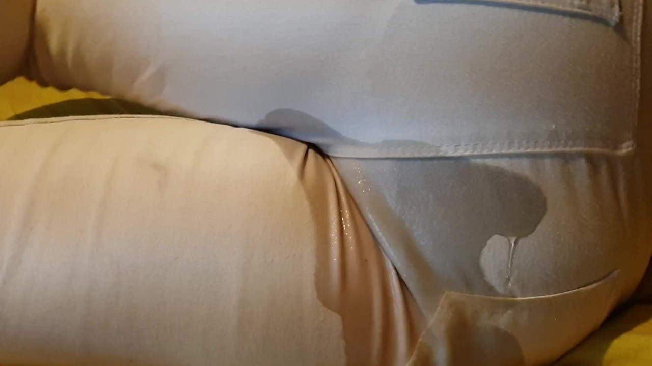 Bedwetting in pee stained white jeans. Feeling lazy and wet the bed again ;P - Free Sex Video - RedTube