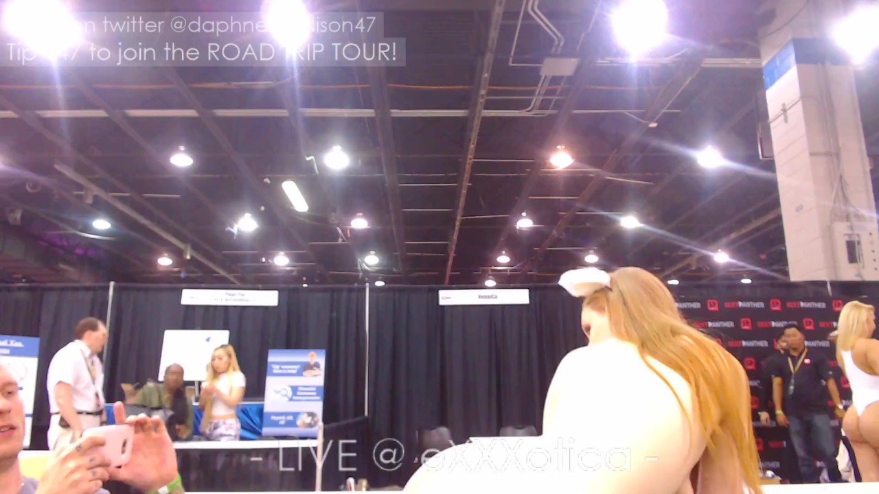 06-10-2018 Public Spanking at Exxxotica - Free Sex Video ...