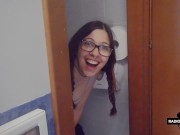 PANDA VLOG # 1: DIETRO LE QUINTE, TETTONA ITALIANA MOSTRA I PIEDI AL PARCO 12/16