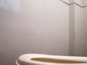  I film my girlfriend while she pees.