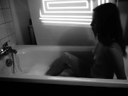 &Eacute;tudiante dans son bain ! 2022 5/16
