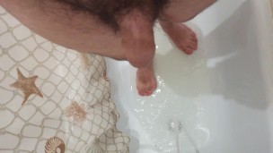 Peeing in a shower on my feet