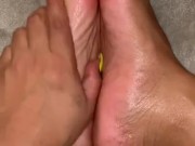 Oily Feet worship 