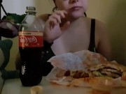burger mukbang