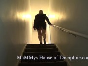 Peeking Up MuMMy's skirt while she walks up stairs - UpSkirt