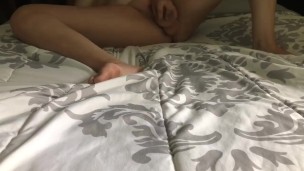 PAWG Masturbates 