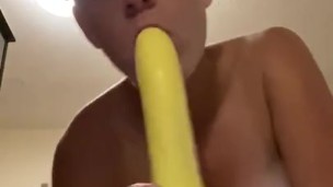 Ass wiggle, I need some pussy licking