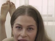 Sexy Babe Marianne Lovely Handjob 4/16