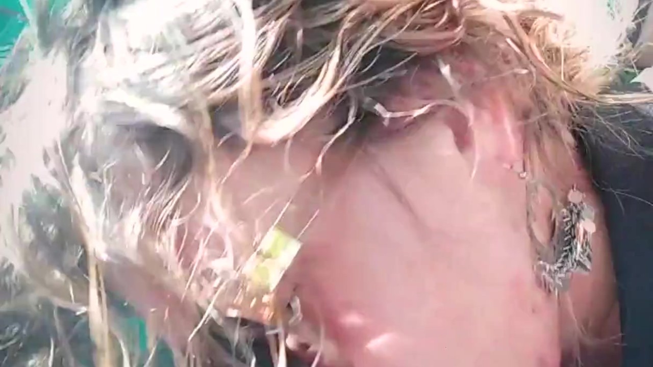 CAR BLOWJOB she said: “I’M NOT YOUR WHORE and I know you will upload this on Pornhub.” Yes, bitch! - Video di sesso gratis - RedTube