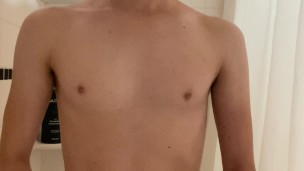 Eddie De Luca Piss In Shower