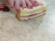 Cake crushing  - Screenshot 4 of 16 - Cake