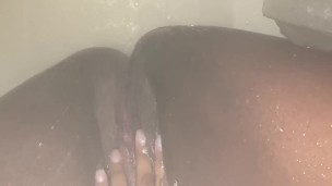 Playing w/ Pussy in Steaming Shower