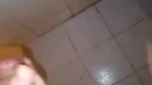 Joven quiere tener sexo con personas..