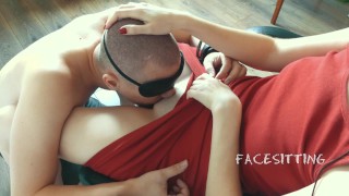 Раб лижет волосатую киску госпожи в русском БДСМ фемдом порно