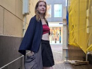 First-time voyeur plays with her pussy in the centre of Amsterdam in broad daylight 14/16
