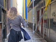 First-time voyeur plays with her pussy in the centre of Amsterdam in broad daylight 3/16