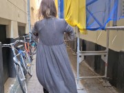 First-time voyeur plays with her pussy in the centre of Amsterdam in broad daylight 6/16