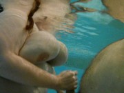 Mrs underwater 005 4k handjob 14/16