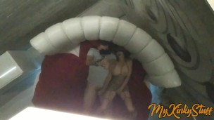 Kinky Мастурбирует И Минет В Зеркальном Отражении