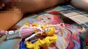変態オタクがプリキュア・シャイニールミナスフィギュアにザーメンぶっかけ顔射オナニー【二次元アニメ美少女金髪変身ヒロイン】