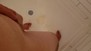 Watch me pee in the shower