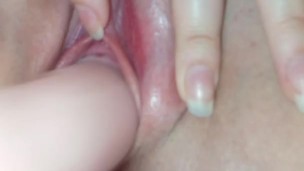 masturbandome despues de la ducha y a escondidas, tengo un orgasmo