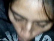 CUARENTENA latina me lo chupa y come semen mientras cocina 6/16