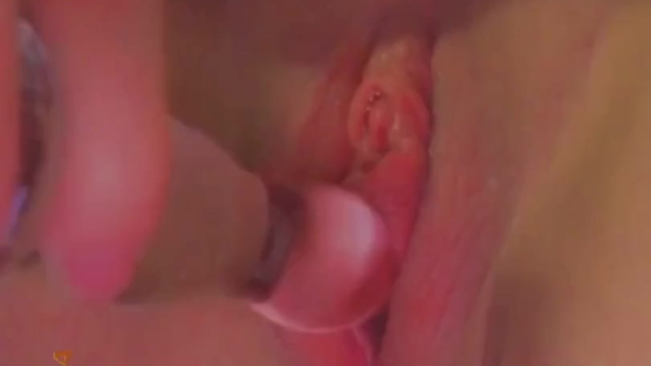 Cumming on Snapchat with a stranger while my boyfriend works in next room..quiet squirt at end - Darmowe seks wideo - RedTube
